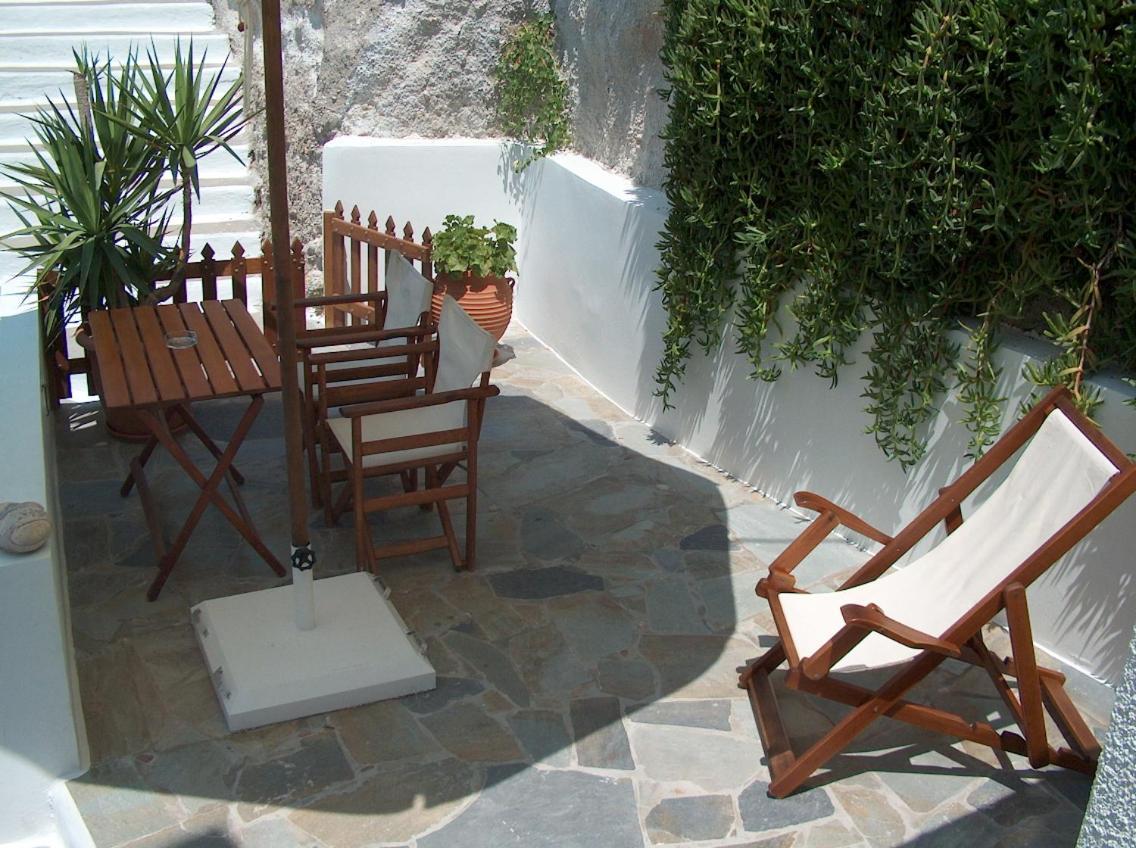 Villa Notos Adamantas  Екстериор снимка