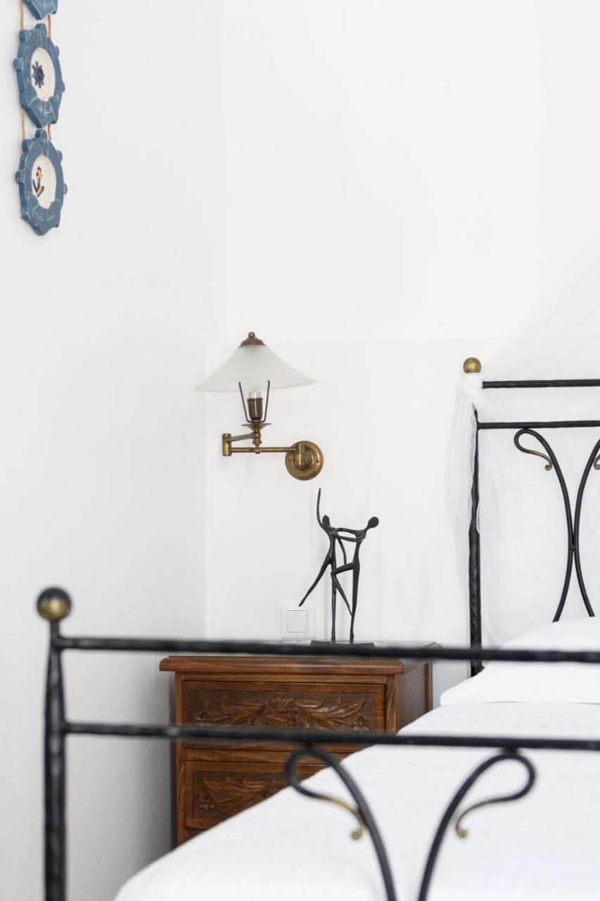 Villa Notos Adamantas  Екстериор снимка