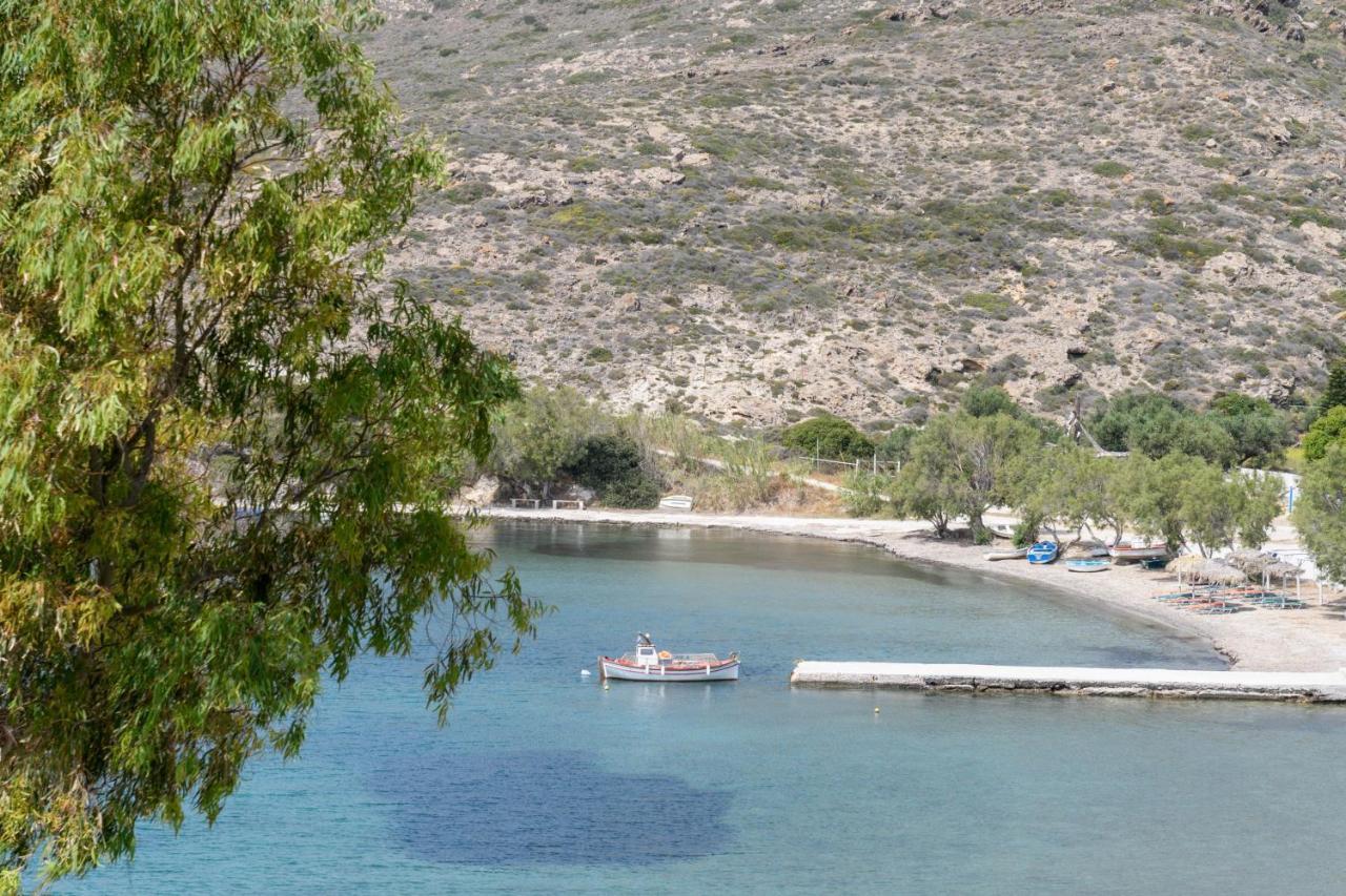Villa Notos Adamantas  Екстериор снимка